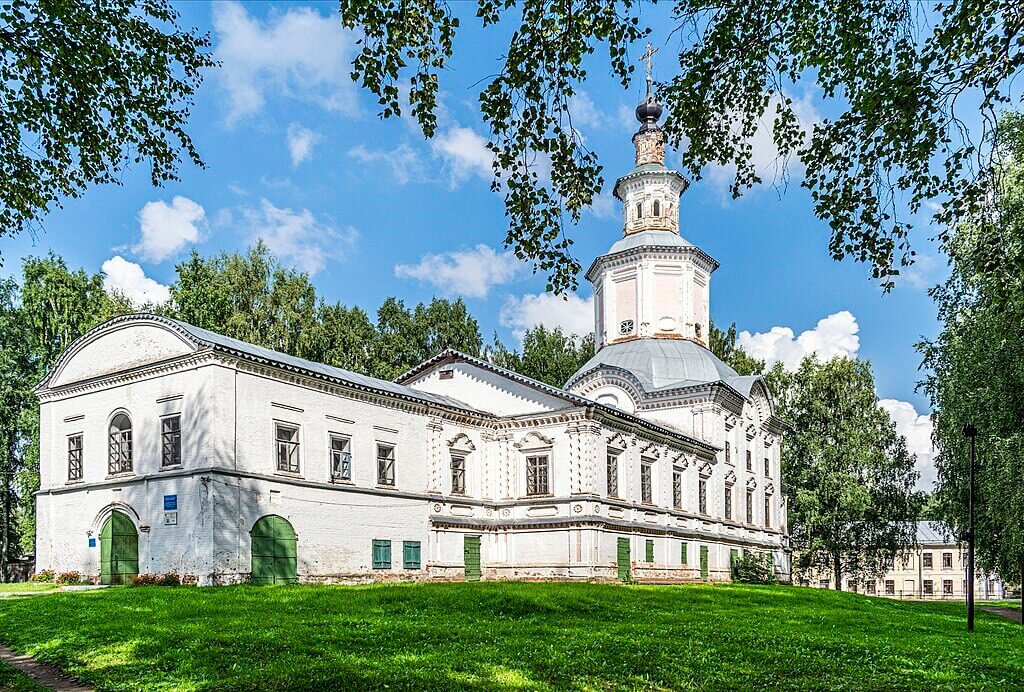 Сретенская церковь. Фото: Ele-chudinovsk, CC BY-SA 4.0 https://creativecommons.org/licenses/by-sa/4.0, via Wikimedia Commons